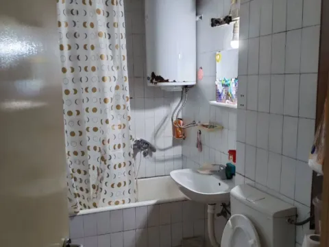 Prodaja, dvosoban stan, 60m², Centar, Bar - image 5