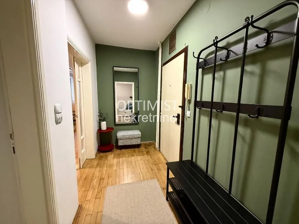 Rent, two bedroom apartment, 45m², Stari Grad, Beograd