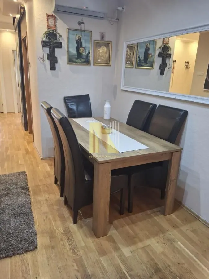 Prodaja, trosoban stan, 93m², Centar, Subotica