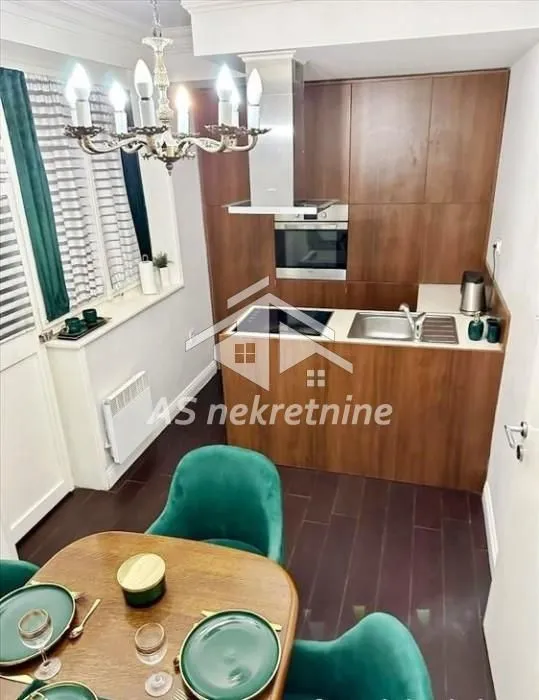 Izdavanje, dvosoban stan, 64m², Savski Venac, Beograd