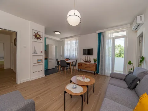 Rent, two bedroom apartment, 56m², Centar, Bar - image 12