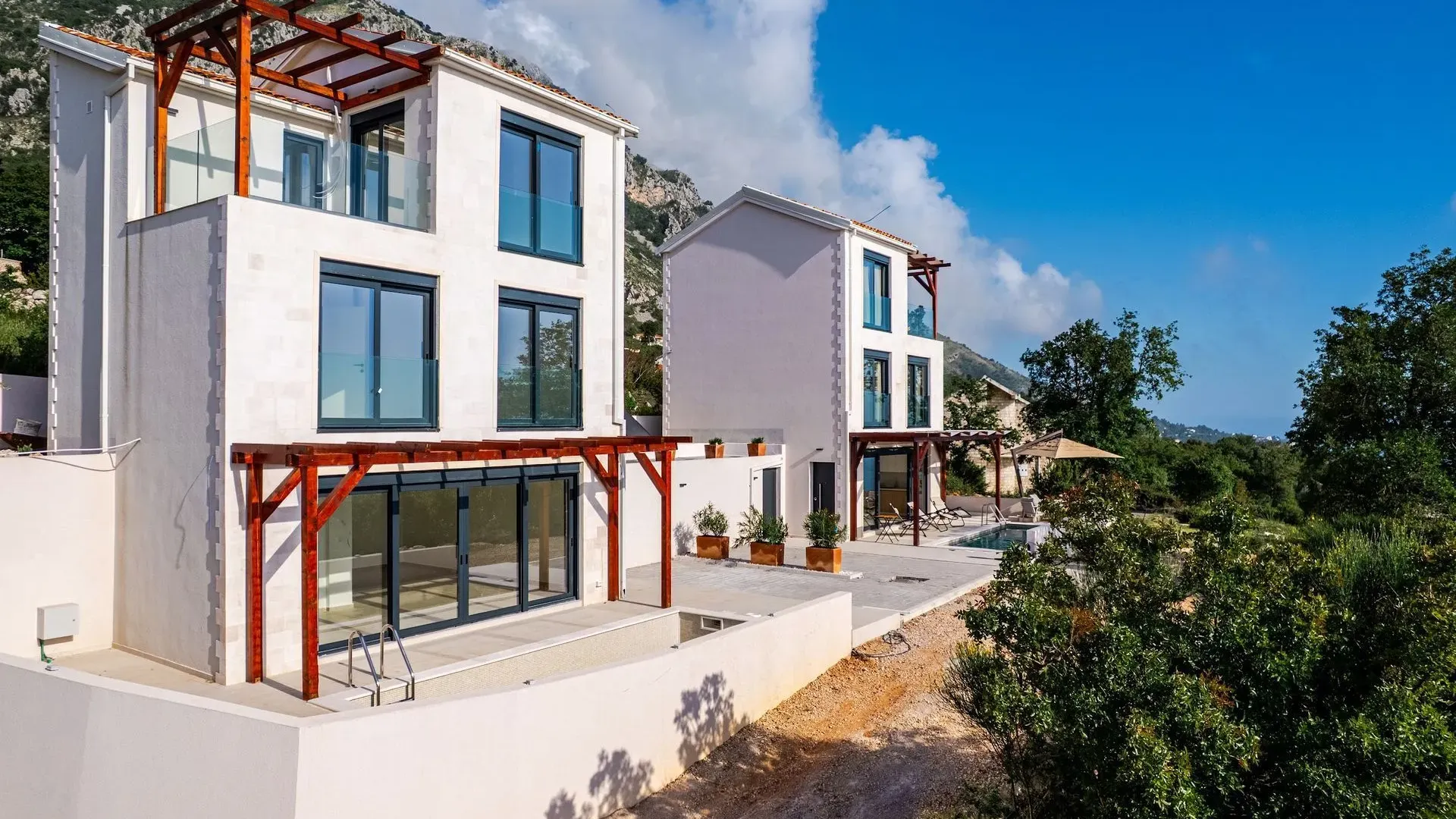 Prodaja, kuća, 114m², Blizikuće, Budva
