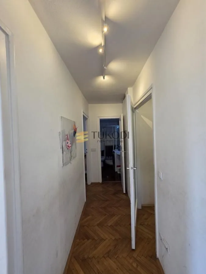 Sale, three bedroom apartment, 64m², Vračar Sve Podlokacije, Beograd