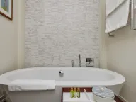 Sale, three bedroom apartment, 193m², Porto Montenegro, Tivat - image 11