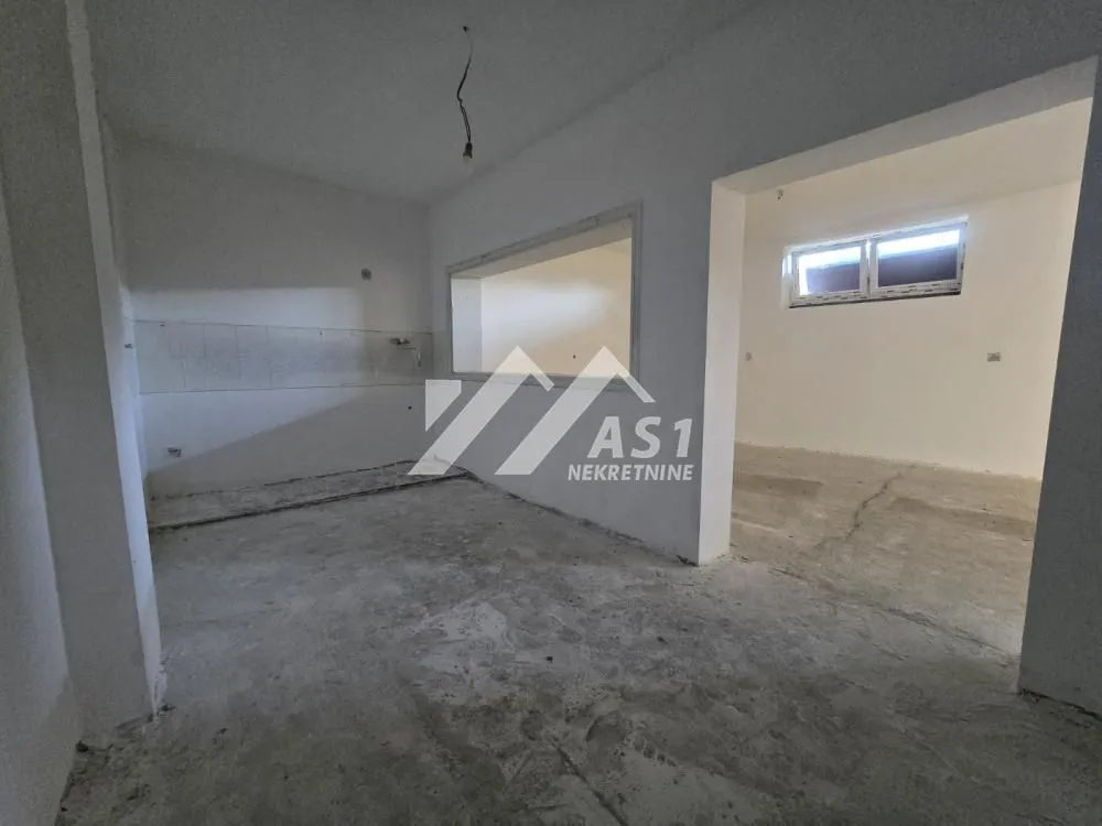 Prodaja, četvorosoban stan, 114m², Klisa, Novi Sad Sve Podlokacije