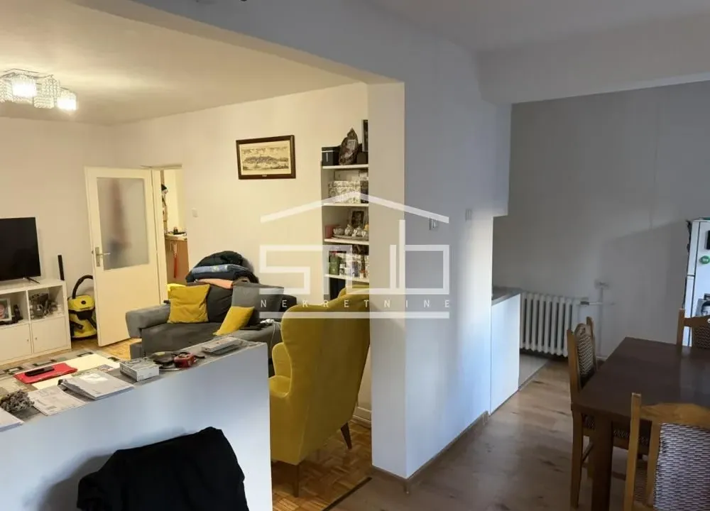 Prodaja, trosoban stan, 72m², Čukarica, Beograd