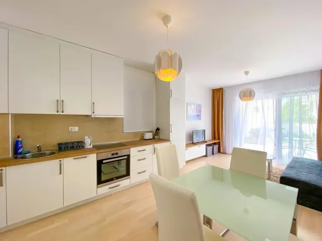 Rent, one bedroom apartment, 40m², Tivat, Crna Gora