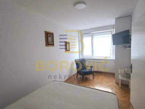 Rent, three bedroom apartment, 47m², Vračar Hram, Vračar Sve Podlokacije - image 3