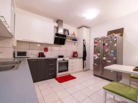 Izdavanje, trosoban stan, 120m², Gorica C, Podgorica - image 6