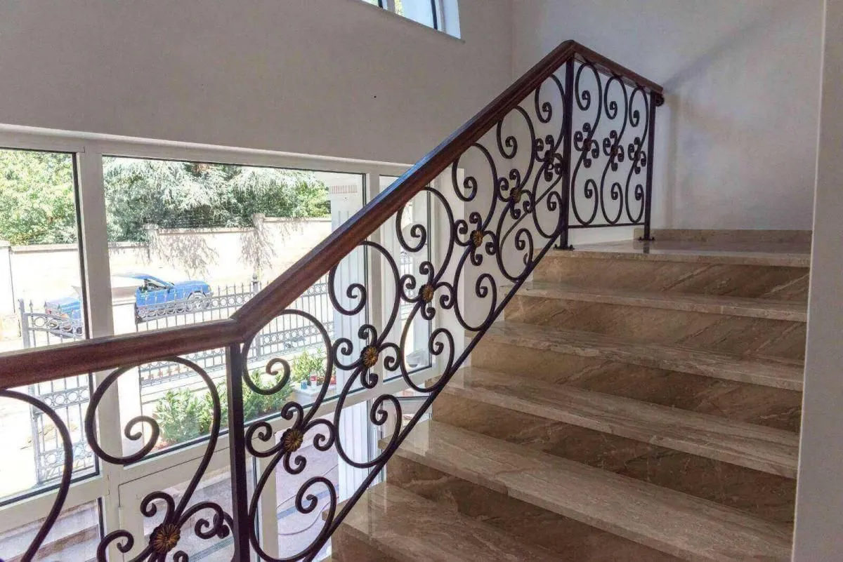 Izdavanje, kuća, 1400m², Savski Venac, Beograd