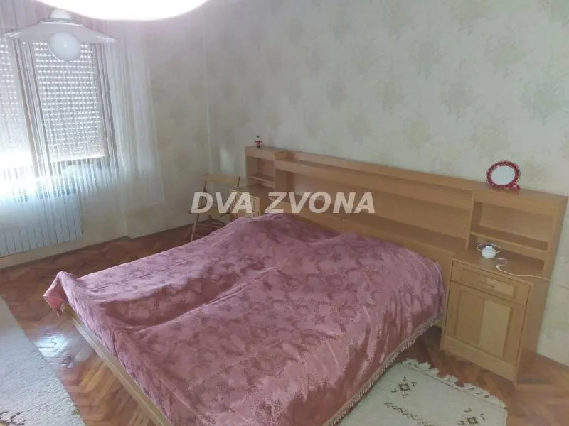 Prodaja, kuća, 400m², Sremska Kamenica, Petrovaradin