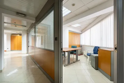 Rent, office space, 414m², Preko Morače, Podgorica - image 9