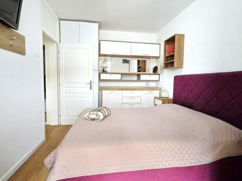 Sale, one bedroom apartment, 76m², Dubovica, Budva - image 9