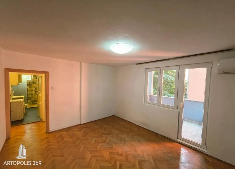 Prodaja, dvosoban stan, 54m², Karaburma, Palilula Sve Podlokacije