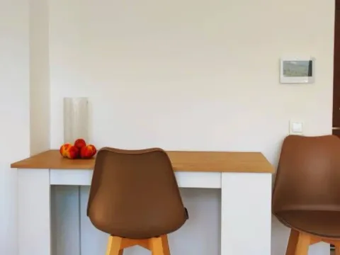 Izdavanje, jednosoban stan, 40m², Centar, Bar - image 2