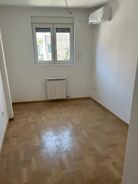 Prodaja, trosoban stan, 65m², Kluz, Zvezdara Sve Podlokacije - image 3