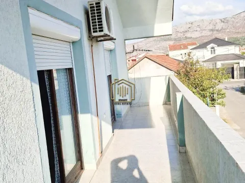 Izdavanje, trosoban stan, 100m², Zagorič, Podgorica - image 16