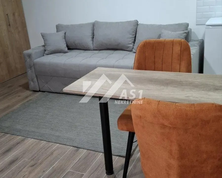 Izdavanje, stan, 32m², Lipov gaj, Novi Sad Sve Podlokacije