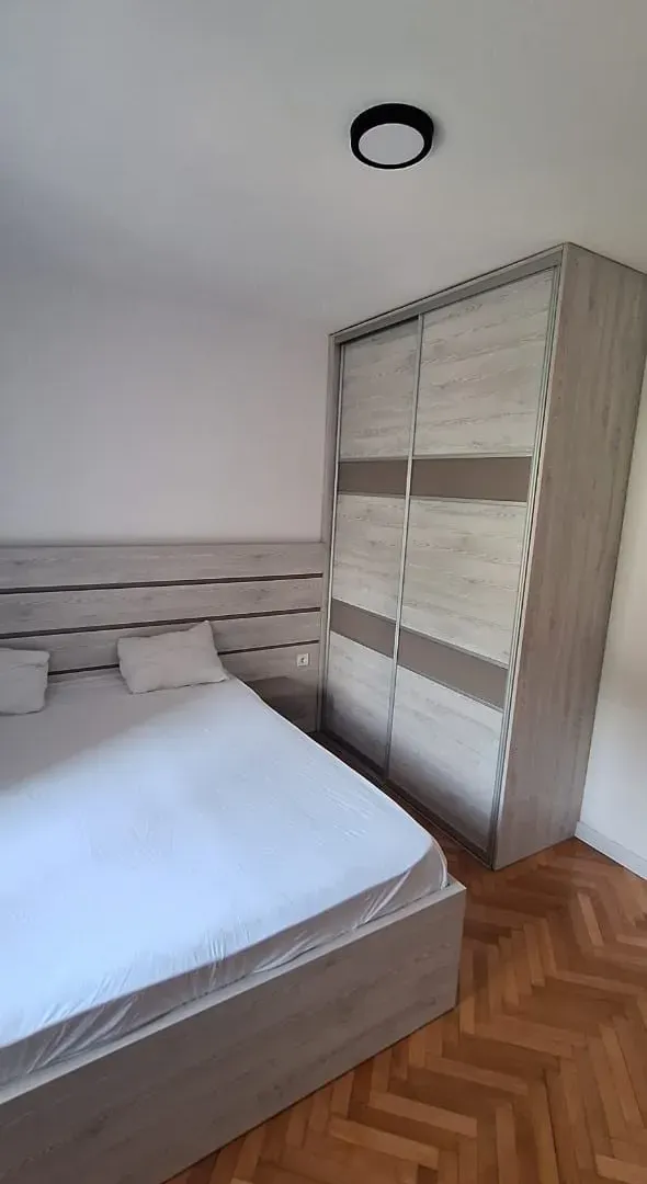 Rent, two bedroom apartment, 80m², Tripovići, Tivat