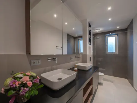 Prodaja, dvosoban stan, 140m², Bečići, Budva - image 25