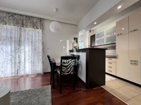 Rent, one bedroom apartment, 50m², City Kvart, Podgorica - image 4