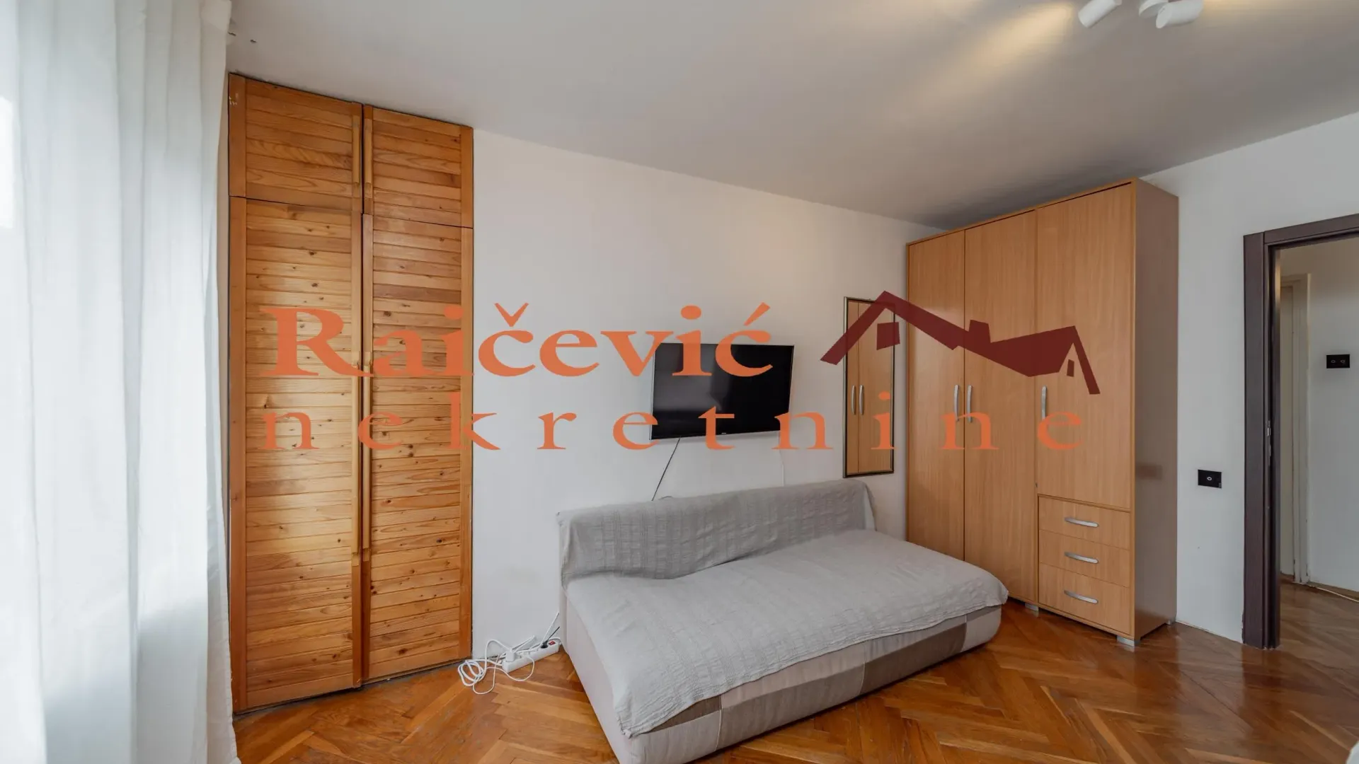 Sale, three bedroom apartment, 68m², Stari Grad, Beograd