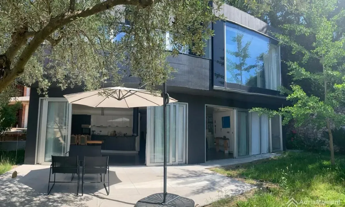 Prodaja, kuća, 350m², Prijevor, Budva