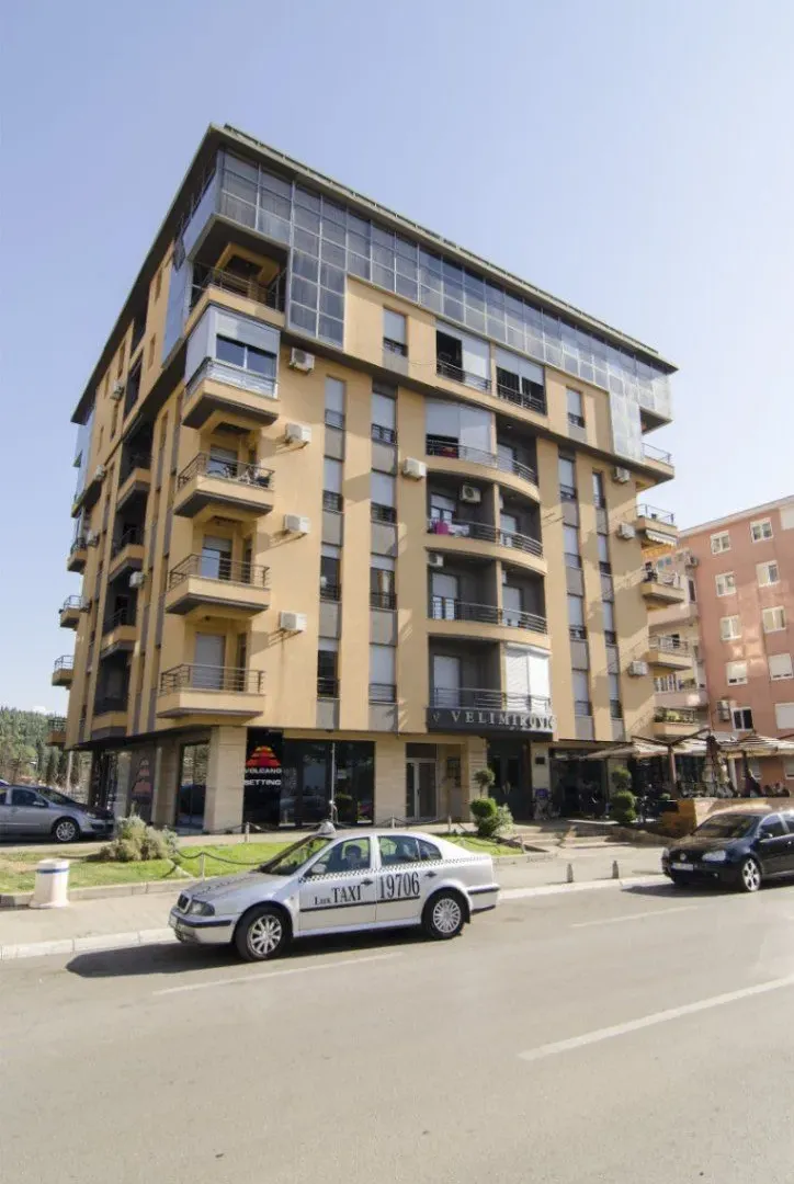 Sale, office space, 320m², Obala Morače, Podgorica