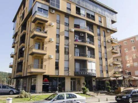 Poslovni prostor in Obala Morače