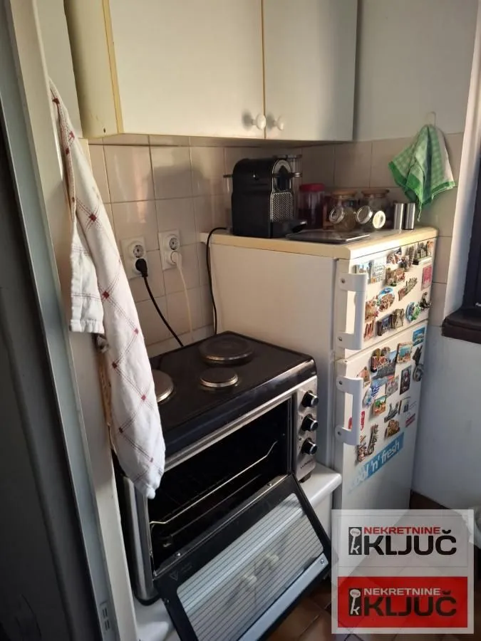Izdavanje, garsonjera, 29m², Betanija, Novi Sad Sve Podlokacije
