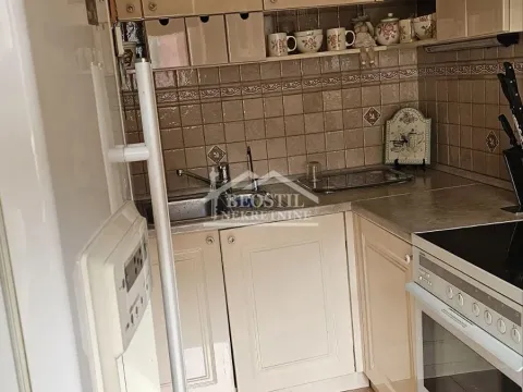 Izdavanje, stan, 191m², Stari Grad, Beograd - image 10