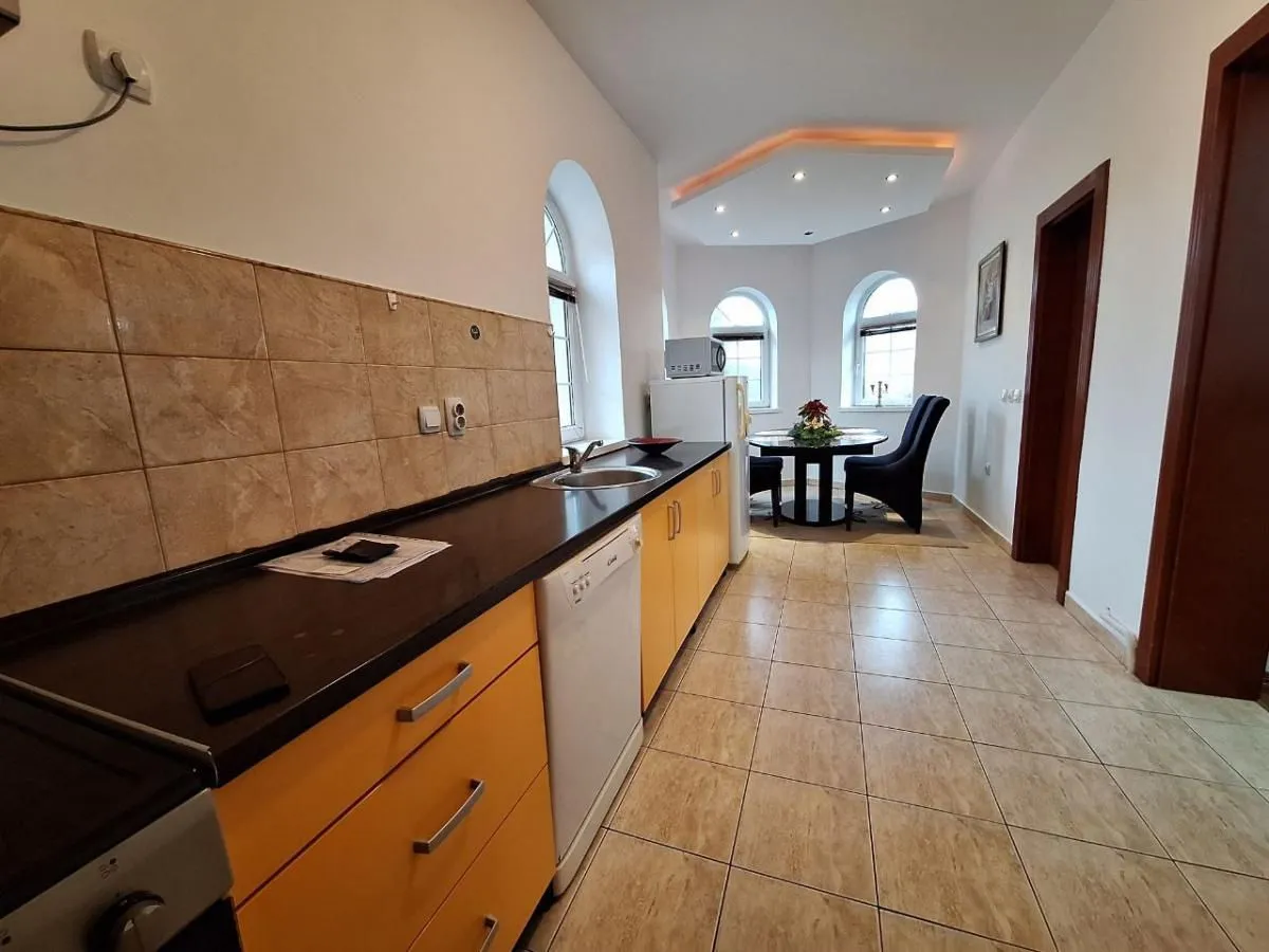 Sale, house, 338m², Tatarsko brdo, Petrovaradin