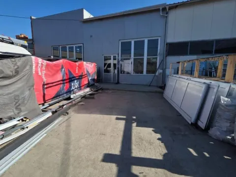 Izdavanje, poslovni prostor, 100m², Leštane, Grocka - image 8