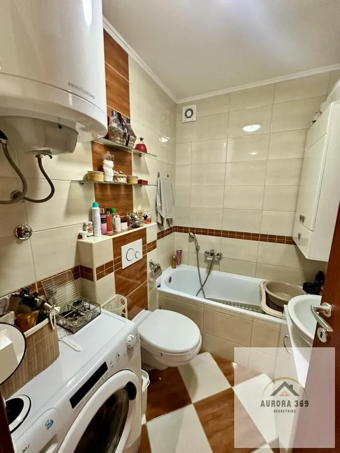 Prodaja, trosoban stan, 78m², Centar, Novi Sad