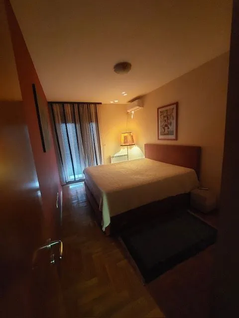 Izdavanje, trosoban stan, 105m², Preko Morače, Podgorica
