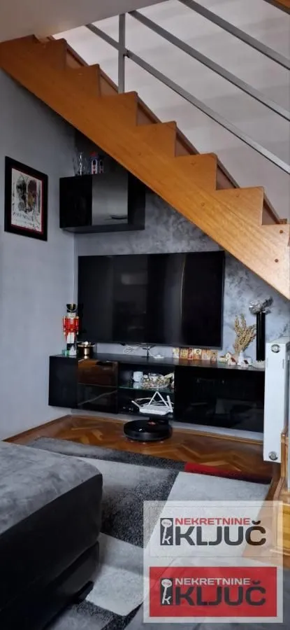 Prodaja, trosoban stan, 70m², Bulevar Oslobodjenja, Novi Sad Sve Podlokacije