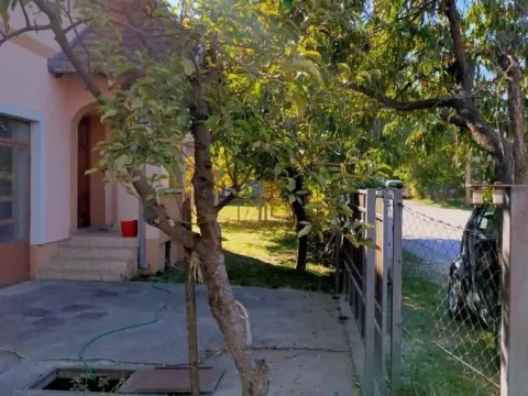 Prodaja, kuća, 315m², Adice, Novi Sad Sve Podlokacije - image 2