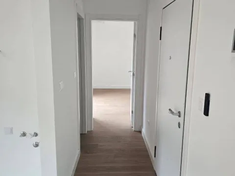 Sale, one bedroom apartment, 43m², Bečići, Budva - image 6
