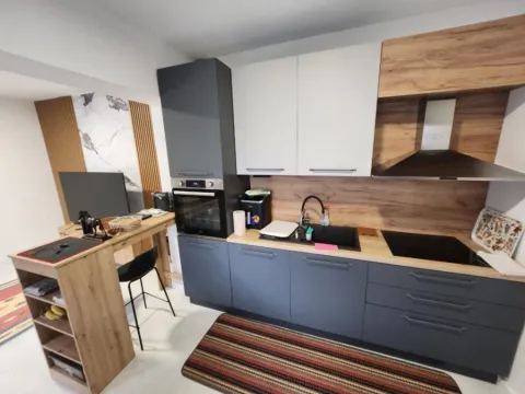 Rent, one bedroom apartment, 62m², Radovići, Tivat - image 5