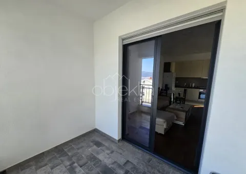 Rent, two bedroom apartment, 60m², Tivat, Crna Gora - image 3