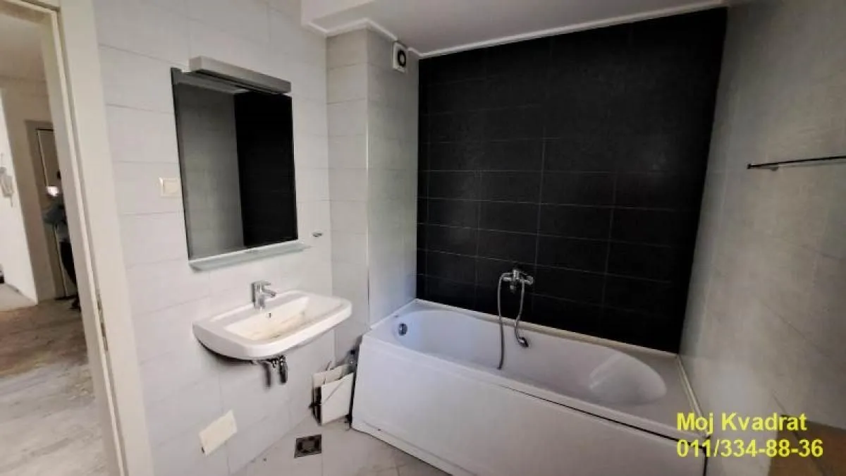Prodaja, trosoban stan, 70m², Voždovačka Crkva, Voždovac Sve Podlokacije