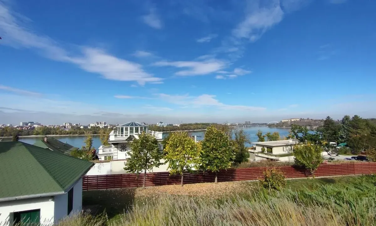 Prodaja, plac, 1300m², Ribnjak, Petrovaradin