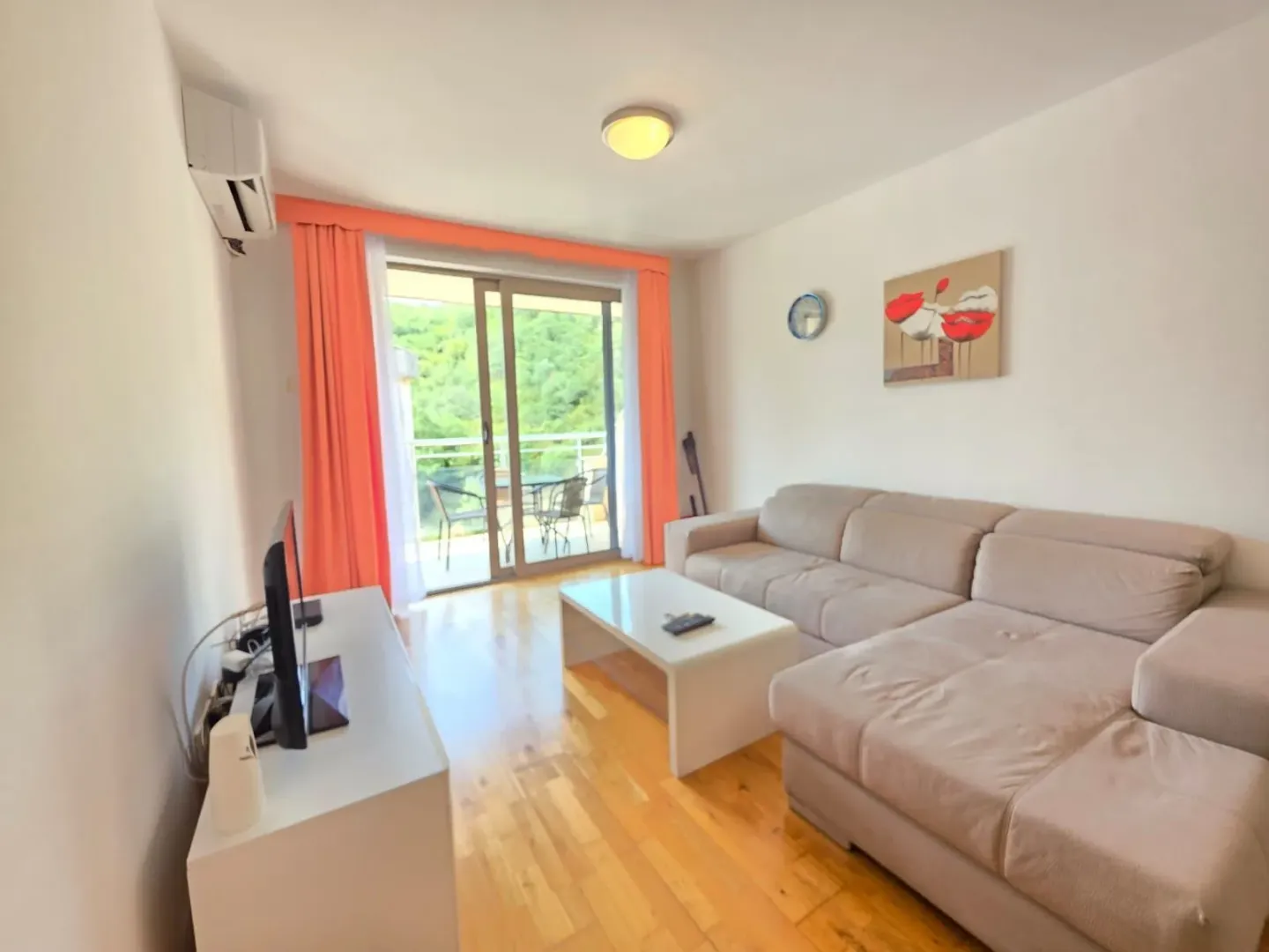 Izdavanje, jednosoban stan, 47m², Pržno, Budva