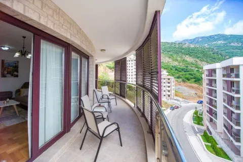 Rent, two bedroom apartment, 88m², Bečići, Budva - image 9