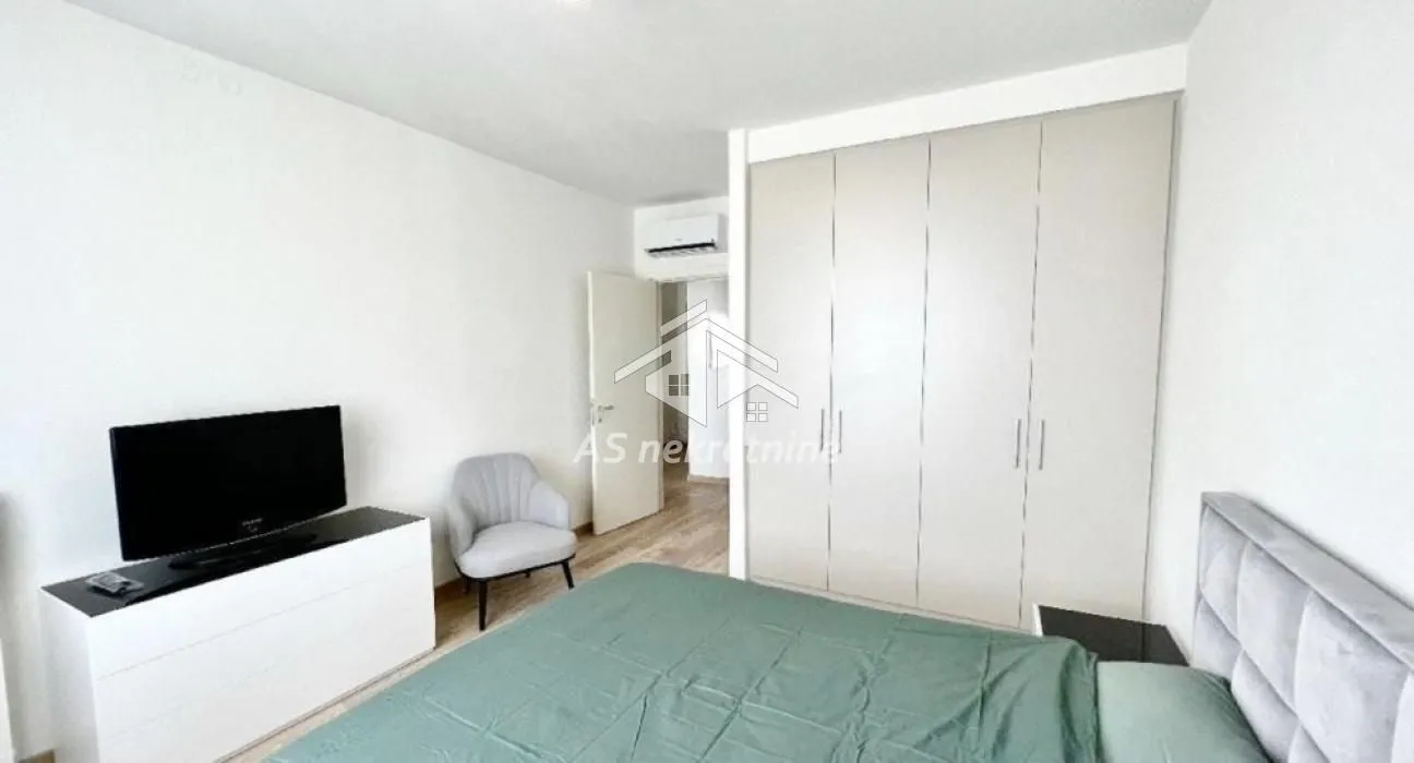 Rent, two bedroom apartment, 56m², Savski Venac, Beograd