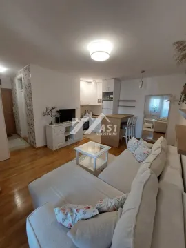 Izdavanje, jednosoban stan, 37m², Sajam, Novi Sad Sve Podlokacije - image 2