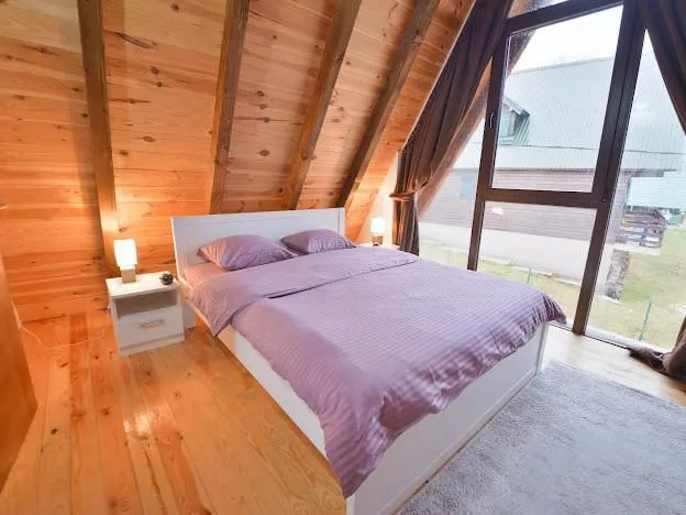 Prodaja, kuća, 218m², Motički gaj, Žabljak