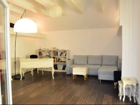 Prodaja, trosoban stan, 82m², Kalenić Pijaca, Vračar Sve Podlokacije - image 2