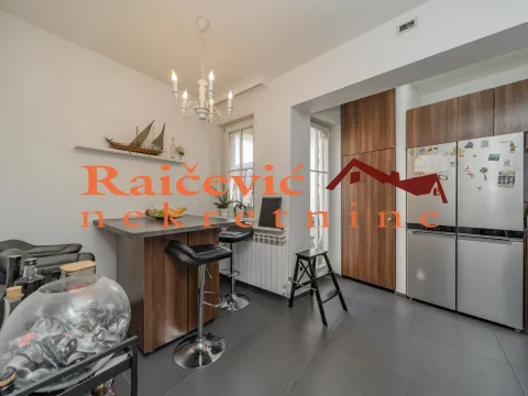 Sale, apartment, 160m², Vračar, Šid - image 9