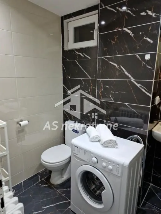 Rent, three bedroom apartment, 73m², Slavija, Vračar Sve Podlokacije